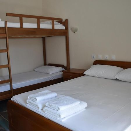 Parissas Hotel Tsotilion Luaran gambar