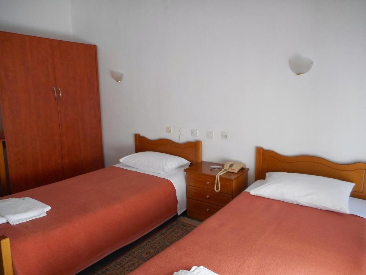 Parissas Hotel Tsotilion Luaran gambar