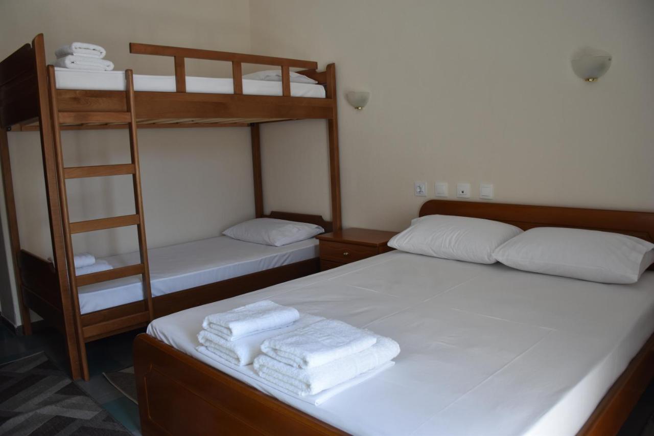 Parissas Hotel Tsotilion Luaran gambar